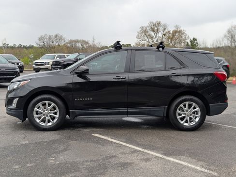 Used 2020 Chevrolet Equinox LS w/ LS Convenience Package image 6
