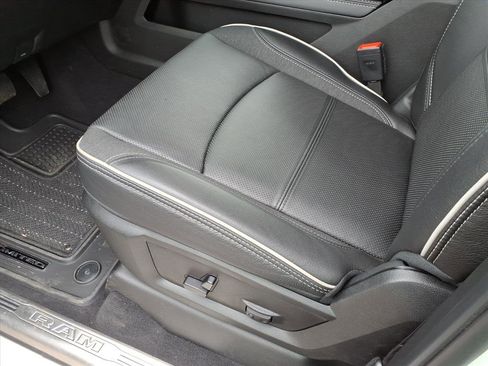 Used 2025 RAM 2500 Limited image 11