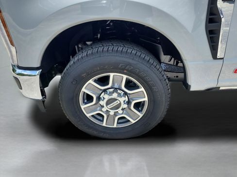 New 2026 Ford F250 Lariat image 30