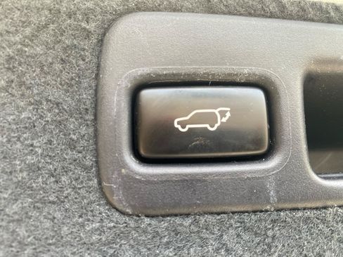 Used 2013 Lexus RX 350 AWD w/ Navigation Pkg image 32