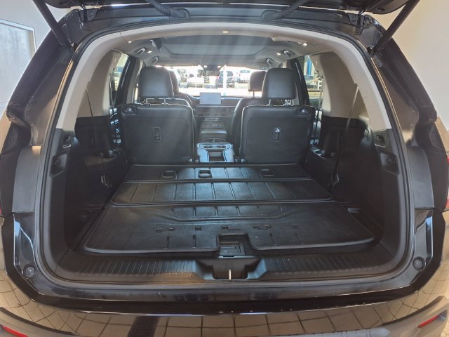 Certified 2024 Honda Pilot Touring image 11