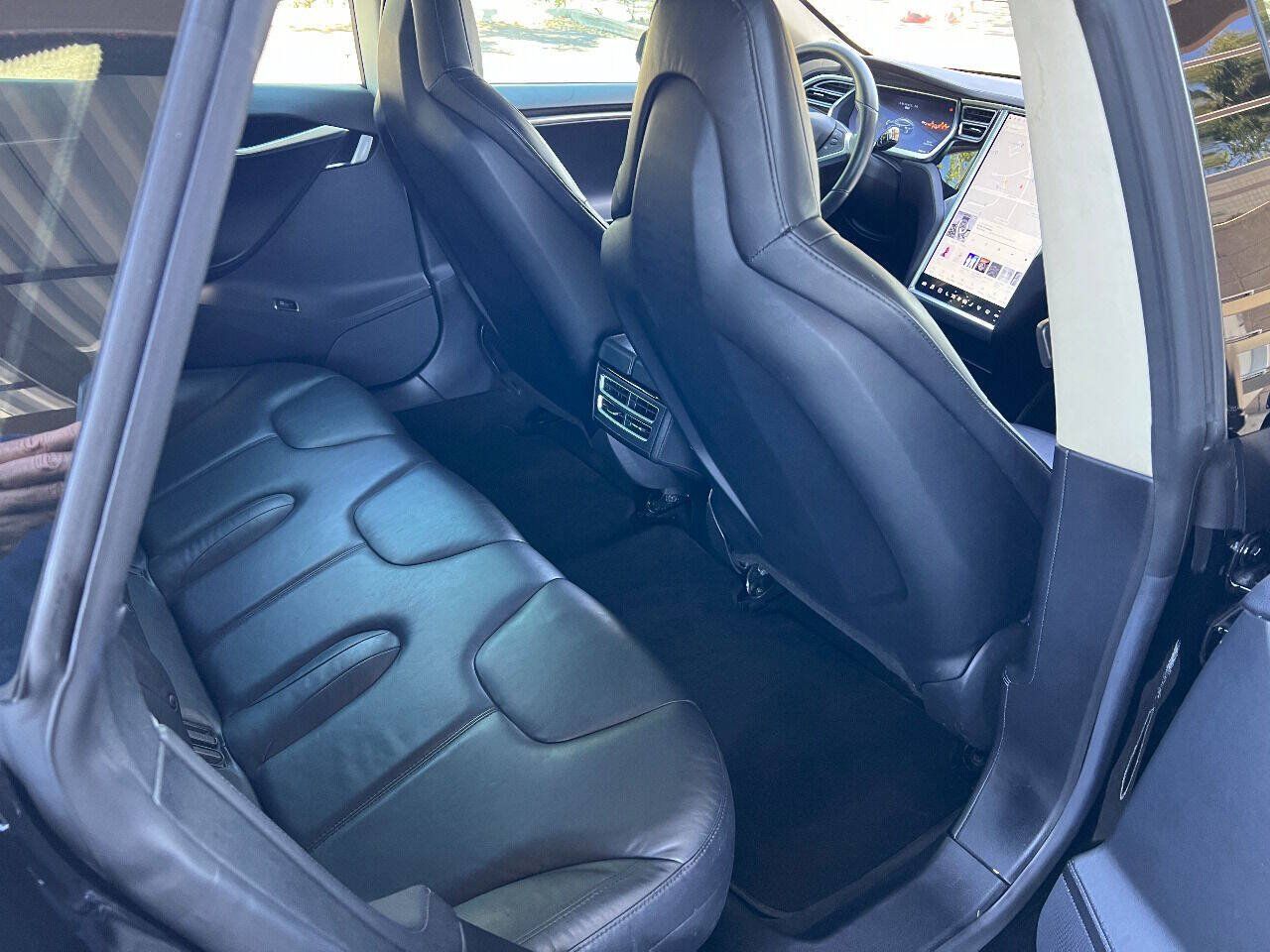 Used 2013 Tesla Model S RWD image 17