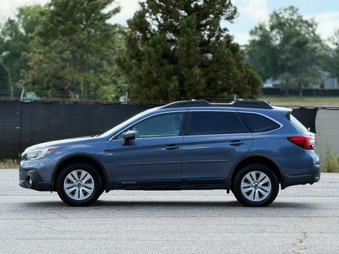 Used 2018 Subaru Outback 2.5i Premium AWD/4WD image 8