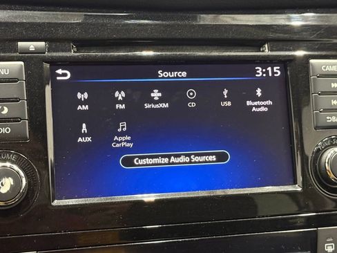 Used 2019 Nissan Rogue SV image 32