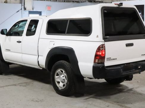 Used 2014 Toyota Tacoma PreRunner w/ Convenience Package RWD image 7