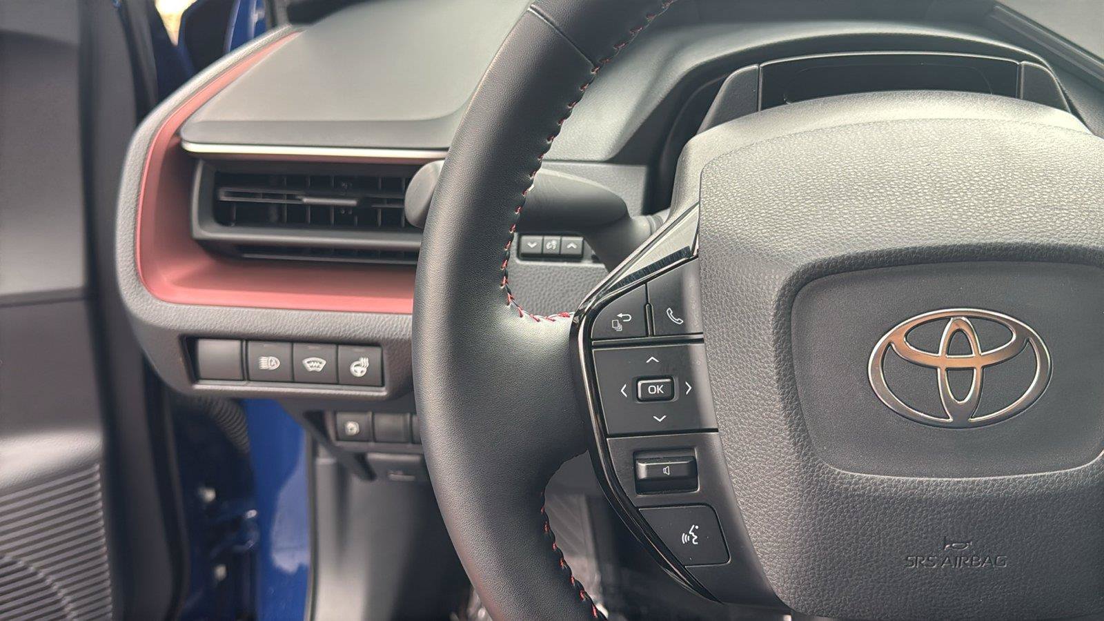 Used 2026 Toyota Prius Plug-In Hybrid FWD image 18