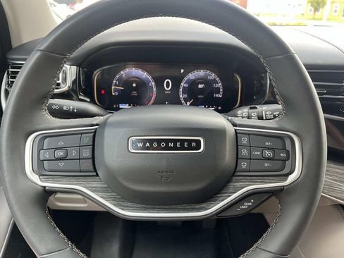 Used 2022 Jeep Wagoneer Series III AWD/4WD image 20