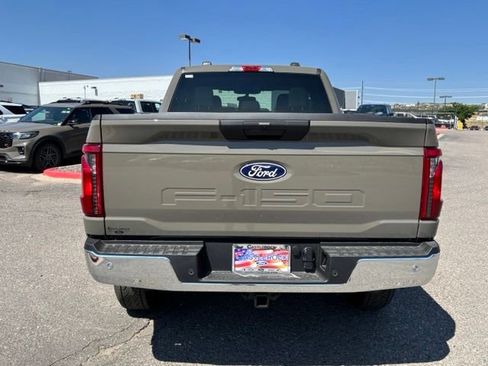 New 2026 Ford F150 XLT w/ XLT Chrome Appearance Package AWD/4WD image 4