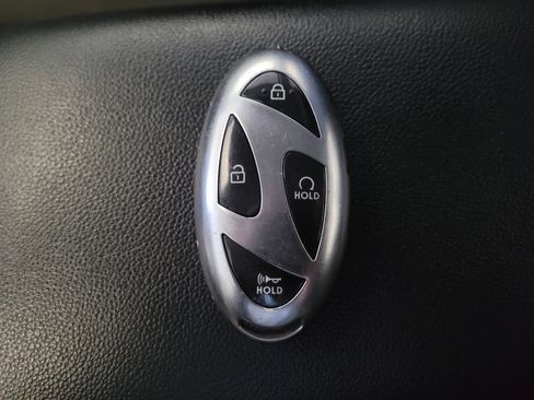 Used 2024 Hyundai Elantra Blue FWD image 32