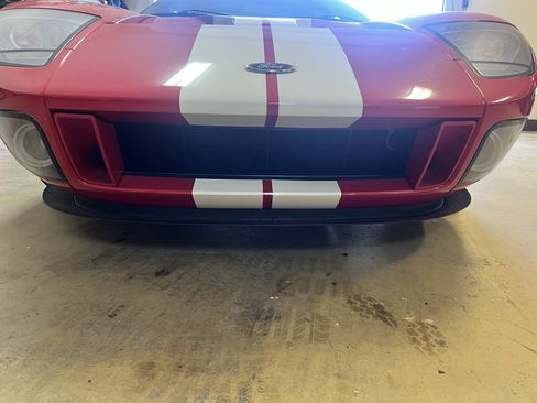 Used 2005 Ford GT RWD image 64
