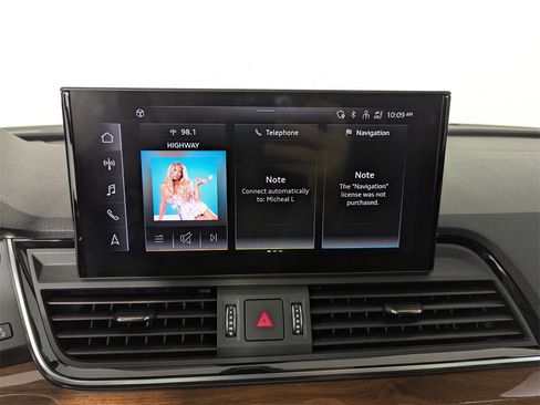 Used 2021 Audi Q5 2.0T Premium w/ Convenience Package image 26