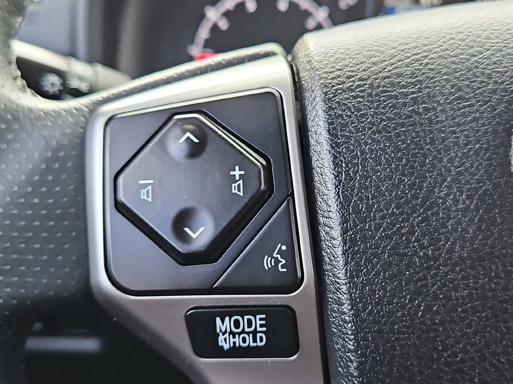 Used 2021 Toyota 4Runner SR5 AWD/4WD image 22