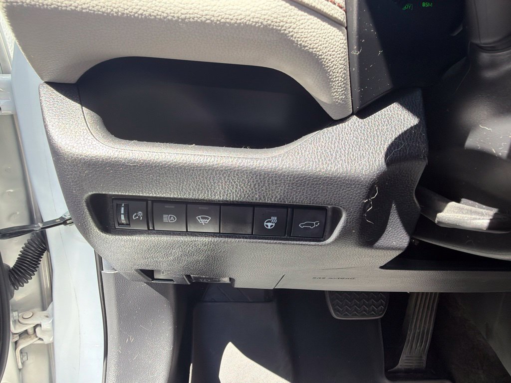 Used 2021 Toyota RAV4 XLE w/ Convenience Package AWD/4WD image 23