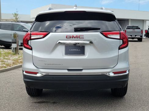 Used 2022 GMC Terrain SLT w/ LPO, Floor Liner Package FWD image 5
