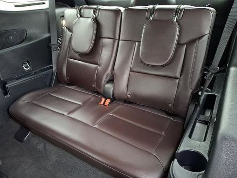 Certified 2025 Ford Explorer Platinum w/ LUX Leather Package image 11