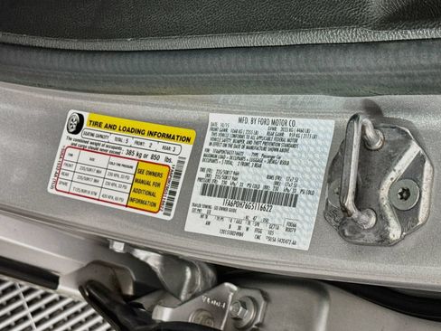 Used 2016 Ford Fusion SE FWD image 26