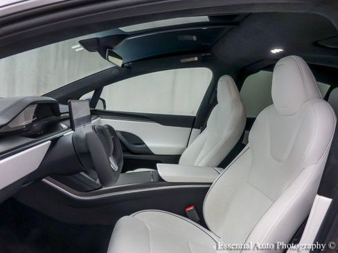 Used 2023 Tesla Model X Plaid AWD/4WD image 13