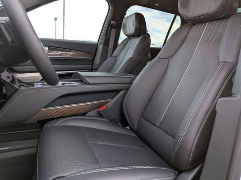 New 2026 Cadillac Vistiq Luxury image 22