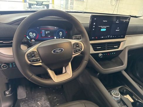 New 2026 Ford Explorer Active w/ Active Comfort Package image 27