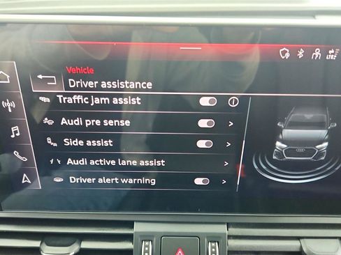 Used 2025 Audi Q5 2.0T Premium image 39