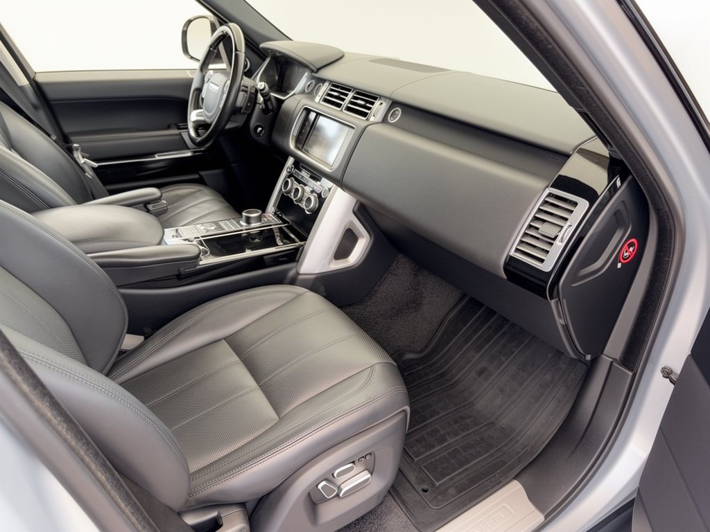 Used 2015 Land Rover Range Rover Supercharged AWD/4WD image 30