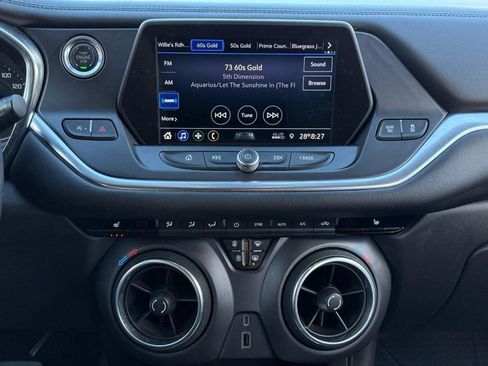 Used 2020 Chevrolet Blazer LT image 13