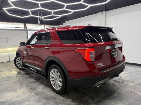 Used 2021 Ford Explorer Limited w/ Class III Trailer Tow Package image 2