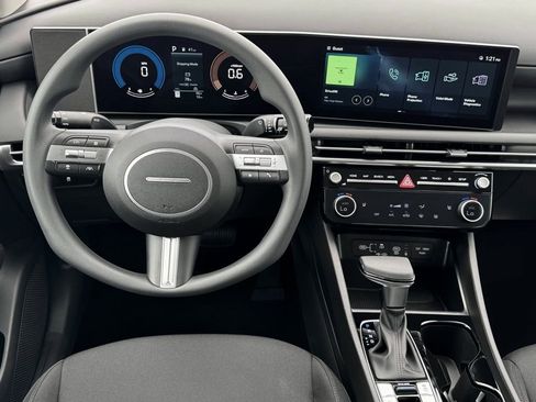 New 2026 Hyundai Tucson SEL image 18