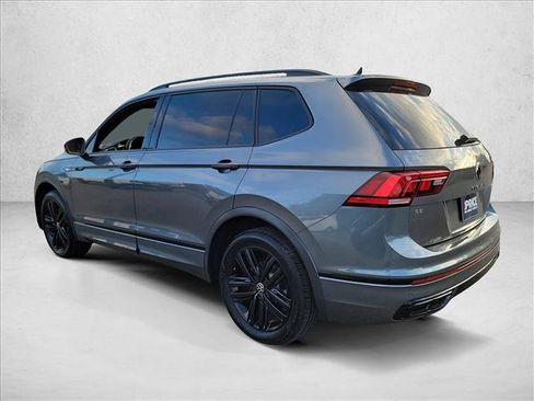Used 2022 Volkswagen Tiguan SE R-Line FWD image 7