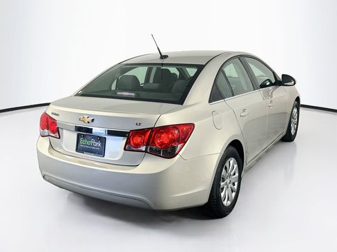 Used 2011 Chevrolet Cruze LT FWD image 9