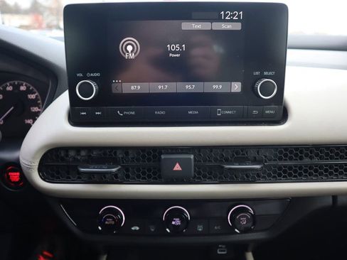 Used 2025 Honda HR-V LX image 19