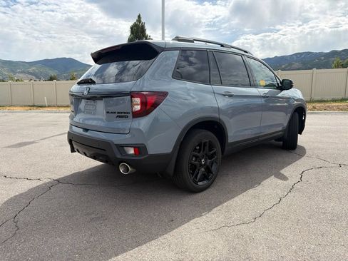 Certified 2024 Honda Passport Black Edition image 11