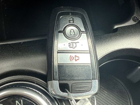 Used 2025 Ford Explorer Active AWD/4WD image 49