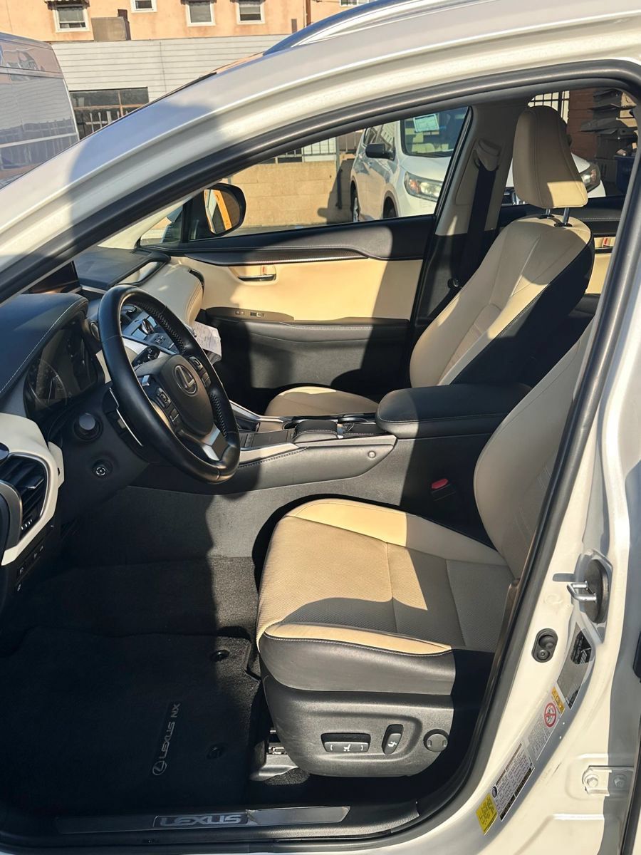 Used 2018 Lexus NX 300 FWD w/ Premium Package image 7