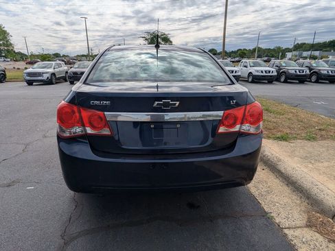 Used 2011 Chevrolet Cruze LT FWD image 6
