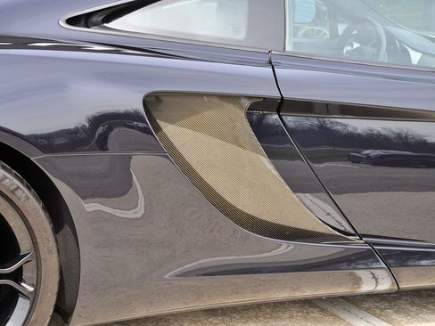 Used 2012 McLaren MP4-12C Coupe RWD image 21