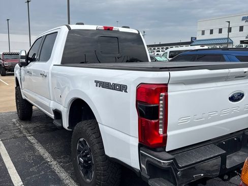 Used 2025 Ford F250 Lariat w/ Lariat Ultimate Package AWD/4WD image 4