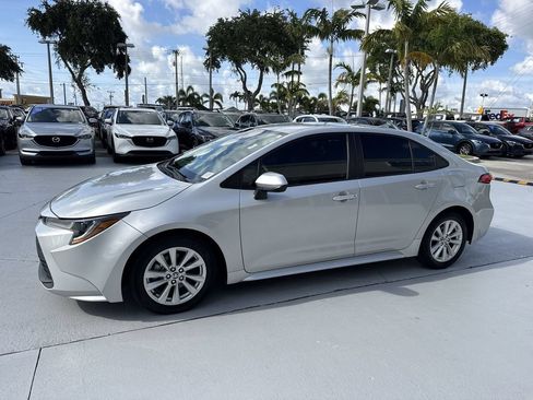 Used 2023 Toyota Corolla LE w/ LE Convenience Package FWD image 10