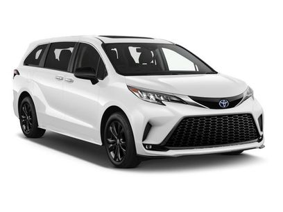 Used 2025 Toyota Sienna LE