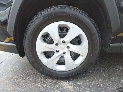 Used 2025 Toyota RAV4 LE image 26