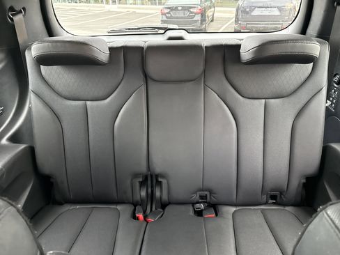 Used 2022 Hyundai Palisade SEL w/ Premium Package image 14