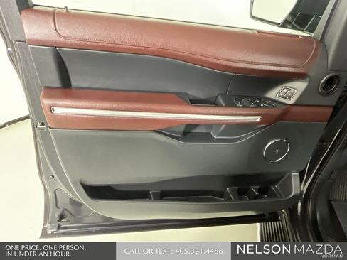 Used 2022 Ford Expedition Limited RWD image 17