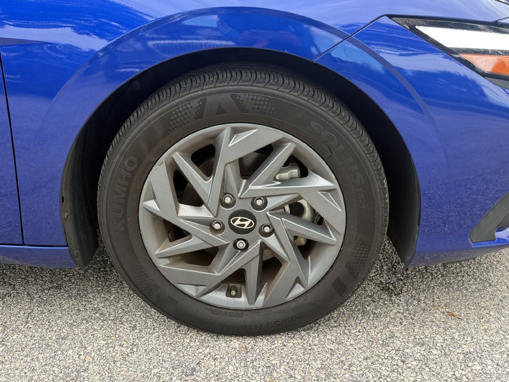 Used 2024 Hyundai Elantra SEL FWD image 8