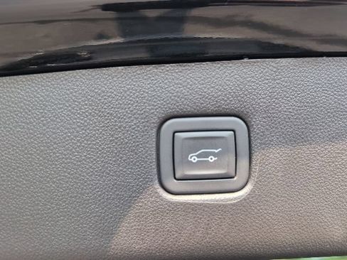 Used 2023 Chevrolet Blazer LT w/ Convenience Package FWD image 37