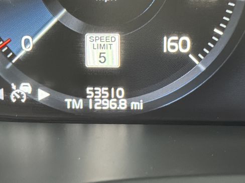Used 2020 Volvo XC90 T6 Momentum AWD/4WD image 22
