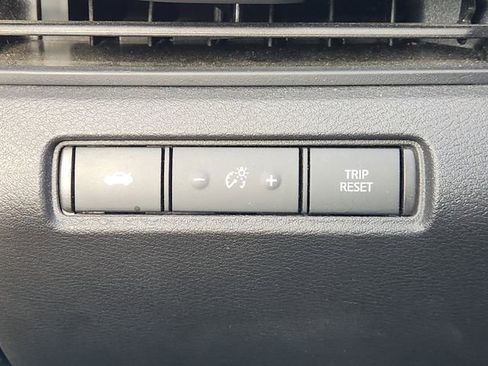 Used 2025 Nissan Altima 2.5 SR w/ SR Premium Package image 23