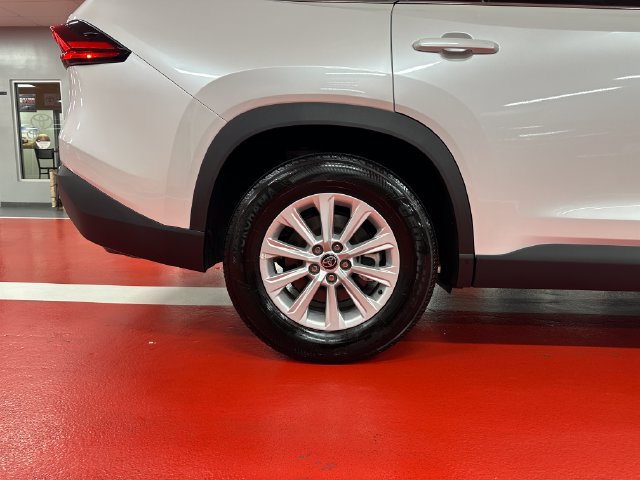 Certified 2025 Toyota Grand Highlander FWD image 30