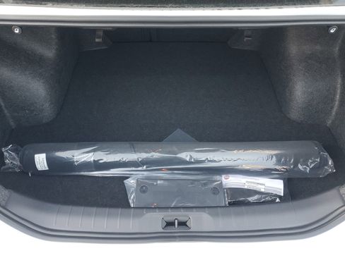 Used 2025 Nissan Altima 2.5 S image 9