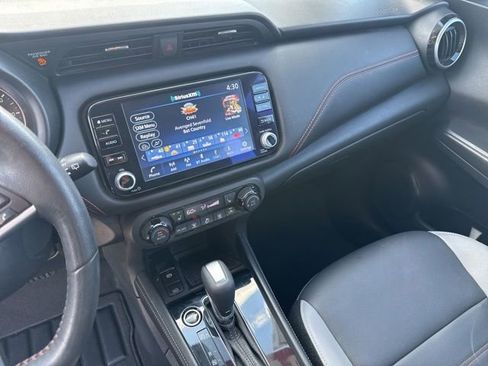 Used 2023 Nissan Kicks SR w/ SR Premium Package FWD image 17