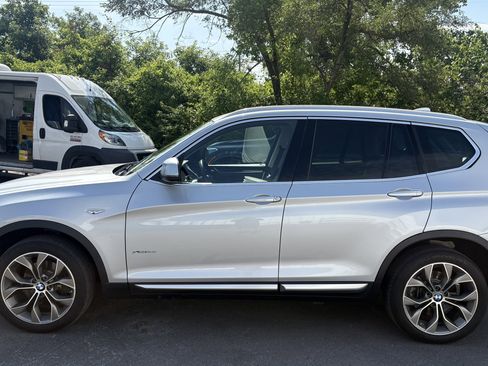Used 2017 BMW X3 xDrive28i AWD/4WD image 7